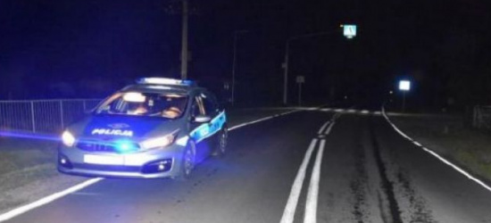 Kradzież samochodu, policyjny pościg, stłuczka z radiowozem