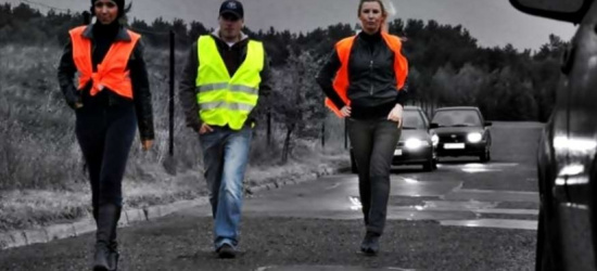 Jesienna aura. Na drogach niebezpieczniej. Pamiętajmy o tym elemencie!