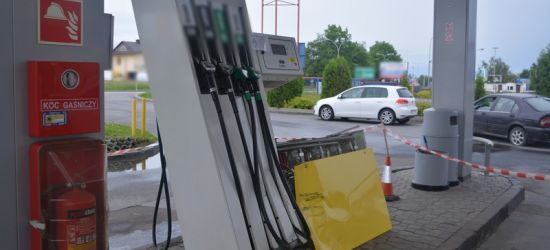 KROSNO: Pijany 28-latek wjechał w dystrybutor paliwa