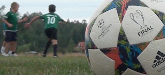 PIŁKA NOŻNA: Nowotaniec i Pisarowce meldują się w półfinale