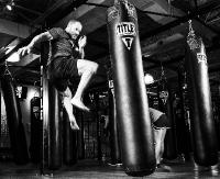 SANOK: Krew, pot i łzy. Wyczerpujące treningi zawodników Samuraja przed mistrzostwami Polski w kickboxingu (VIDEO Z WALK)