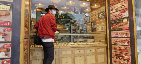 Nowe obostrzenia. Sanepid skontroluje restauracje, bary i galerie