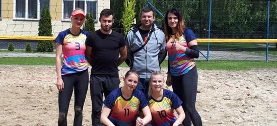 Studenci PWSZ rywalizowali w mistrzostwach Podkarpacia w siatkówce plażowej (ZDJĘCIA)