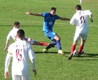 Gol stadiony świata pozbawia Cosmos zwycięstwa. Remis w meczu z Unią Tarnów (SKRÓT MECZU, FILM)