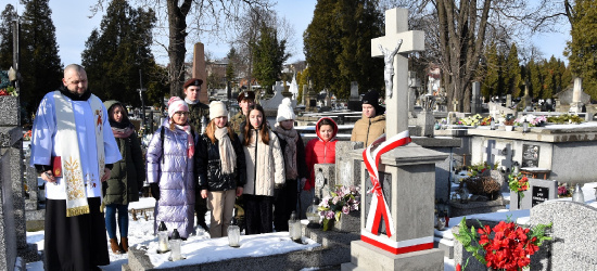 SANOK: 161. rocznica Powstania Styczniowego. Odsłonięto odbudowany nagrobek