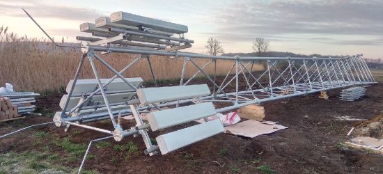 Potężny maszt i 13 anten. Niepokój części mieszkańców (ZDJĘCIA)