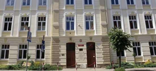 SANOK: Pięć szkół otrzymało „wybuchowe” maile!