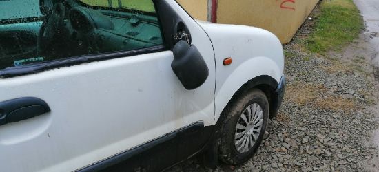 AKTUALIZACJA. SANOK: Urwane lusterka w 6 samochodach (ZDJĘCIA)