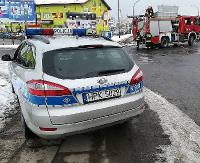 Wjechał w volkswagena i zepchnął go do rowu. W obu pojazdach było troje dzieci