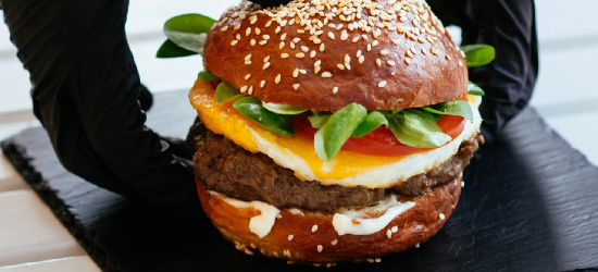 Bakterie Salmonelli w hamburgerach drobiowych