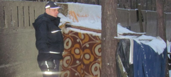 Idą mrozy. Policja apeluje – uchrońmy przed wychłodzeniem