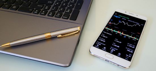 Uwaga na oszukańcze serwisy internetowe. Oferują kryptowaluty i inwestycje na rynku Forex