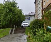 PARKOWANIE PO SANOCKU: Parkują niemal na schodach. „Interwencja już była i cóż z tego?” (ZDJĘCIA)