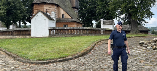 Brzozowscy policjanci pomogli turystom z Belgii