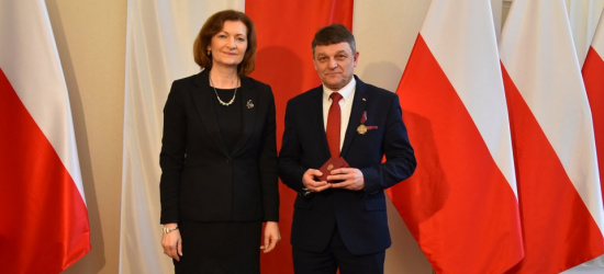 Starosta Sanocki odznaczony Brązowym Krzyżem Zasługi