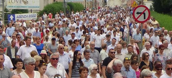 SANOK. Boże Ciało bez procesji ulicami miasta. Tak było wcześniej (VIDEO, ZDJĘCIA)