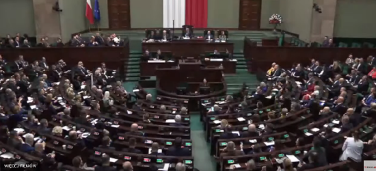 TVPOLSKA.PL: Sejm przyjął ustawę budżetową (TRANSMISJA)