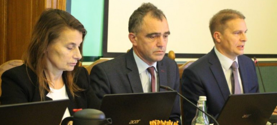 SANOK. Sesja Rady. Strefa ekonomiczna na Olchowcach? ! (VIDEO)