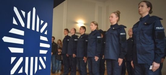Mamy 20 nowych policjantów. Wśród nich 5 kobiet (ZDJĘCIA)