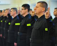 „…strzec bezpieczeństwa Państwa i jego obywateli nawet z narażeniem życia”. Przyjęcia w Policji (ZDJĘCIA)