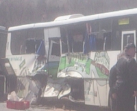 UWAGA WYPADEK: Zderzenie autobusu relacji Sanok – Rzeszów z tirem. Jedna osoba poważnie ranna (ZDJĘCIA)