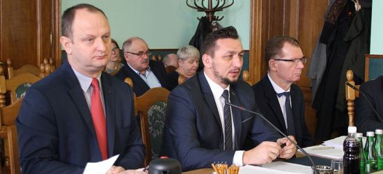 DZISIAJ: Sesja w mieście. Nowa spółka? Sosenki na tapecie