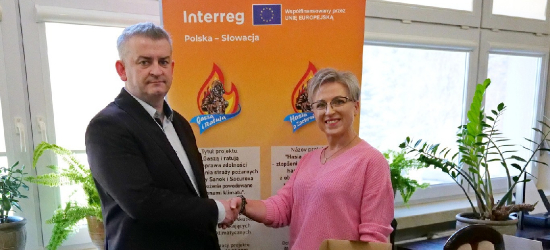 GMINA SANOK: Nowoczesne radiotelefony dla jednostek OSP! (ZDJĘCIA)