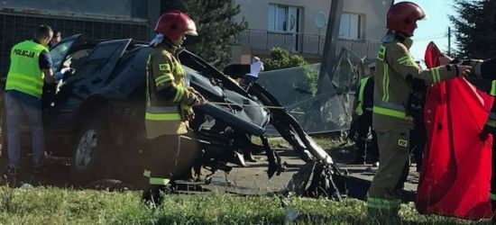 REGION: Tragiczny wypadek. 20-latek zginął na miejscu (FOTO)