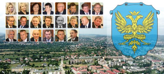 POWIAT SANOCKI. Frekwencja radnych podczas sesji. Trzy osoby mają 100%