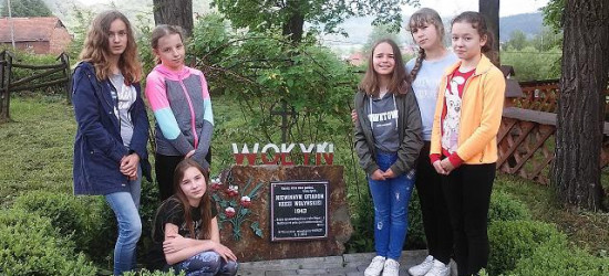 Zaduszki skazanych na zapomnienie. Pamięć w samo południe