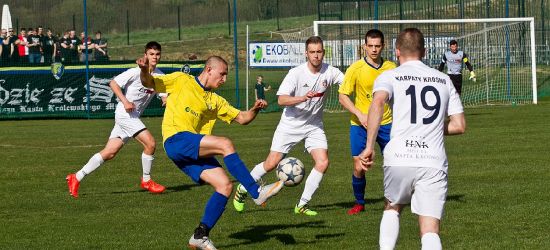 Zmiana lidera w IV lidze. Remis Polonii (PODSUMOWANIE KOLEJKI)