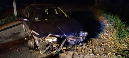 „Zgubił” przedni zderzak. Chwilę później „zatrzymał się” na barierach