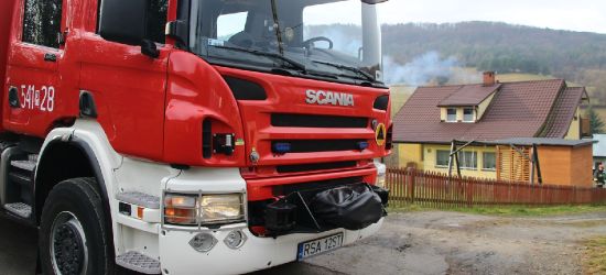 LISZNA. Pożar sadzy. Wspólna akcja strażaków OSP i PSP (ZDJĘCIA)