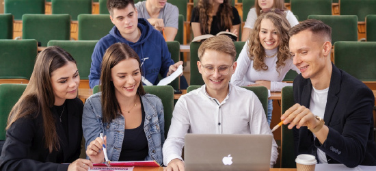 Sprawdź jak wybrać studia dające pewną przyszłość?