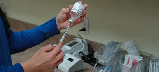 SANOK: Jak sytuacja ze szczepieniem nauczycieli oraz personelu medycznego?