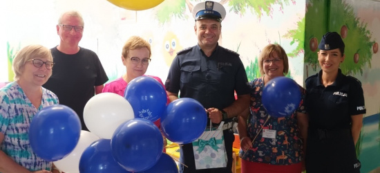 Policjanci odwiedzili małych pacjentów leskiego szpitala (FOTO)