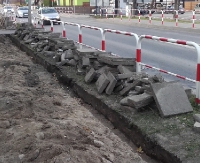 SANOK: Trwa remont odcinka chodnika na ul. Lipińskiego (ZDJĘCIA)