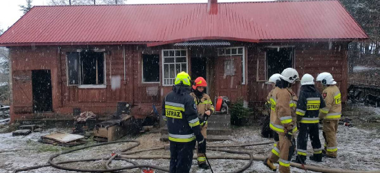 PODKARPACIE. Tragiczny pożar domu jednorodzinnego. Nie żyje kobieta (ZDJĘCIA)