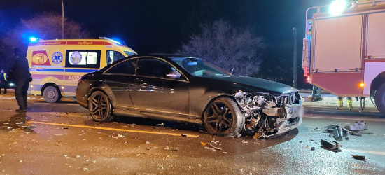 Wypadek na Dąbrówce. Zderzenie trzech samochodów! Trzy osoby ranne (VIDEO, ZDJĘCIA)