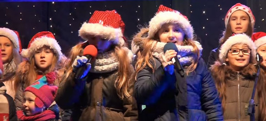 Wigilia sanoczan na Rynku. Wyjątkowa atmosfera, kolędy i żywa szopka (VIDEO, ZDJĘCIA)