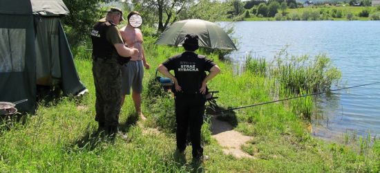 Nad rzekę z sieciami rybackimi? (FOTO)