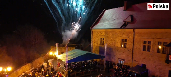 SANOK: WOŚP-owe „Światełko do nieba”. VIDEO z lotu ptaka!