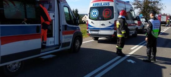 Zderzenie dostawczego busa z tirem (FOTO)