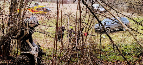Wypadek na quadzie. Trudny teren. Interweniował śmigłowiec LPR (FOTO)