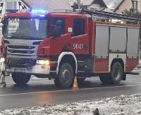 KRONIKA STRAŻACKA: Transport chorego, zatory lodowe, płonąca piwnica i śliskie drogi