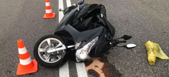 GRABOWNICA. Motocykl wyprzedzał osobówkę. Dwie osoby w szpitalu (ZDJĘCIA)