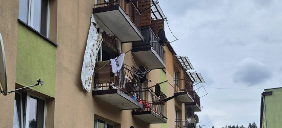 RZEPEDŹ: Wybuch gazu w mieszkaniu. Poszkodowana jedna osoba (FOTO)
