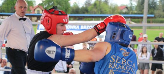 BRZOZÓW: Bokserskie emocje! „Promujemy sportowy styl życia” (VIDEO, FOTO)