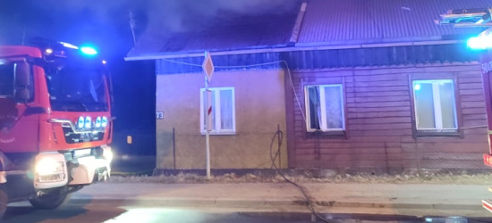 Pożar w Zagórzu. Niedrożność przewodu kominowego (ZDJĘCIA)