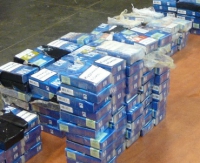 Wpadki przemytników w Krościenku. Przechwycone blisko 900 paczek papierosów
